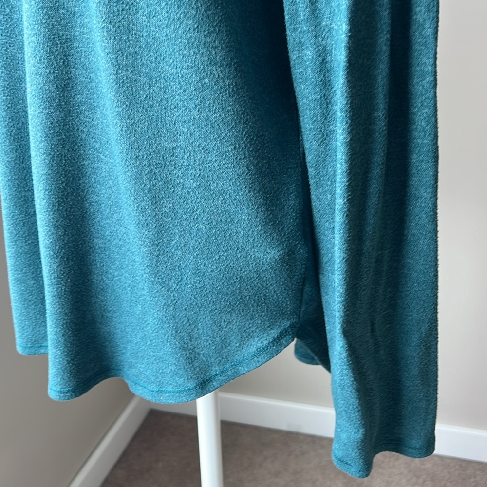 Old Navy Long Sleeve Top - Picture 7 of 12